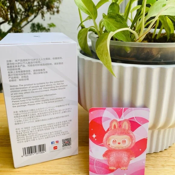 Low start🌟Love Labubu - Big Into Energy - Picture 5 of 7